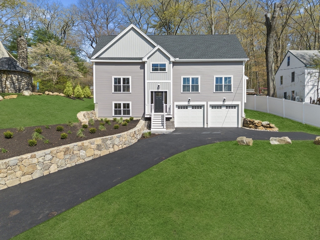 301 Maple AVE, Shrewsbury, MA Photo #1
