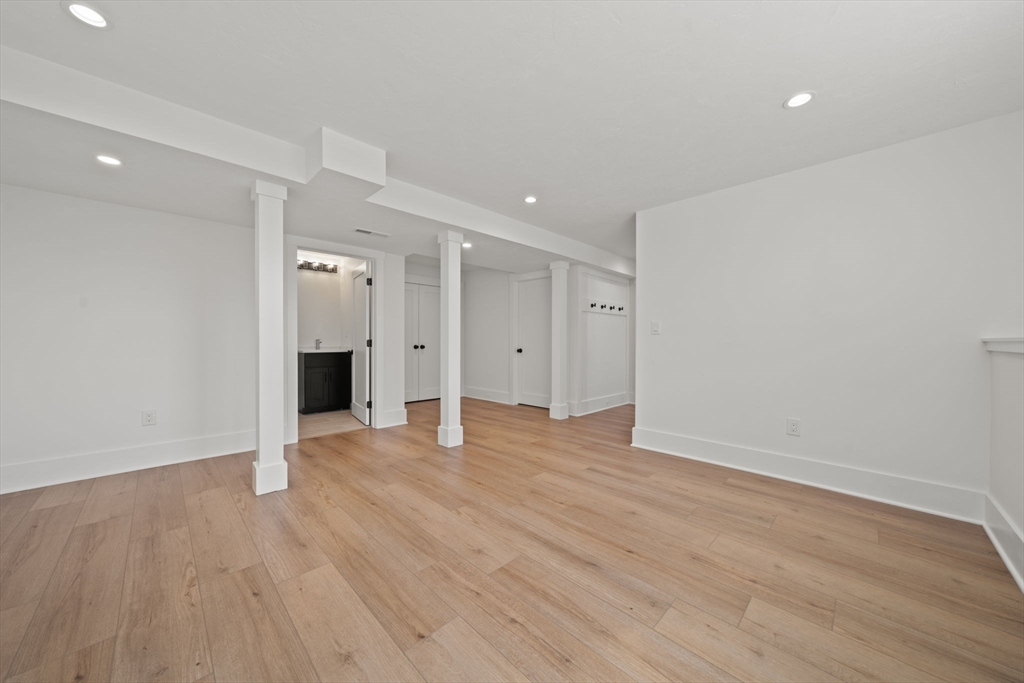 301 Maple AVE, Shrewsbury, MA Photo #27
