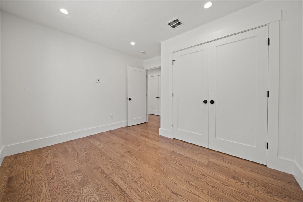 301 Maple AVE, Shrewsbury, MA Photo #21