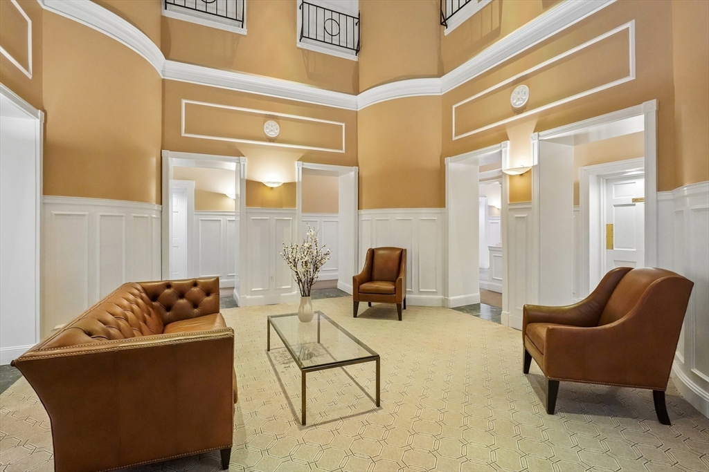 416 Marlborough St. 408