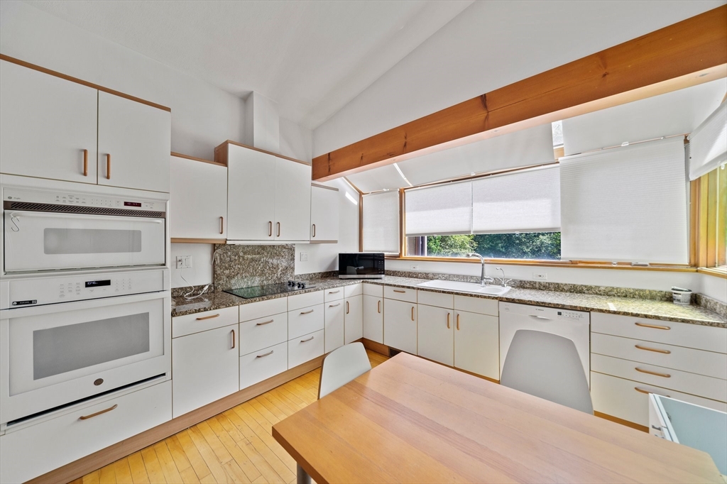 37 Harwich Rd