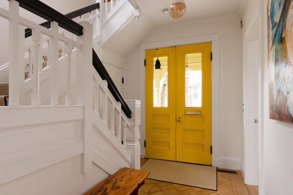 19 Edgehill Road