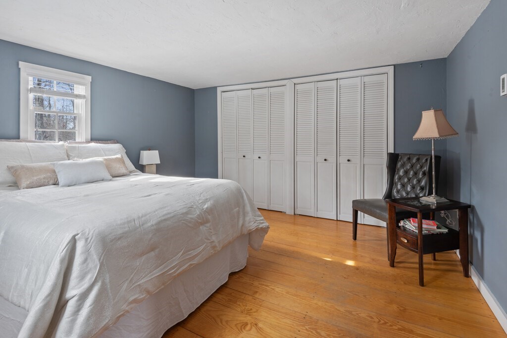 Hopkinton, Massachusetts 01748, United States, 2 Bedrooms Bedrooms, ,1 BathroomBathrooms,Residential,Pending,78777