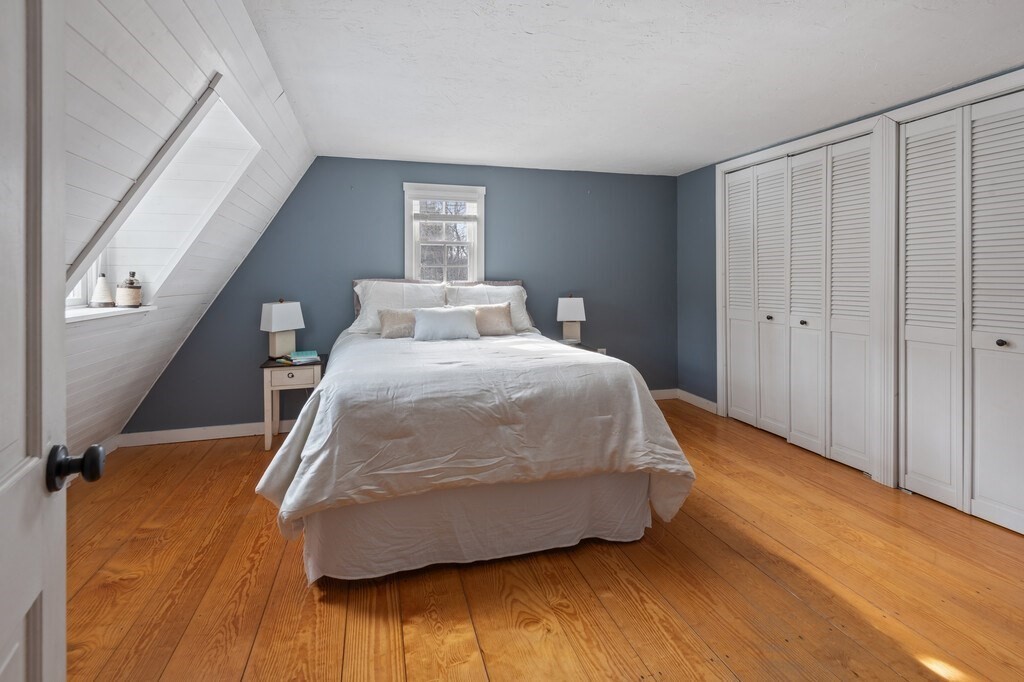 Hopkinton, Massachusetts 01748, United States, 2 Bedrooms Bedrooms, ,1 BathroomBathrooms,Residential,Pending,78777