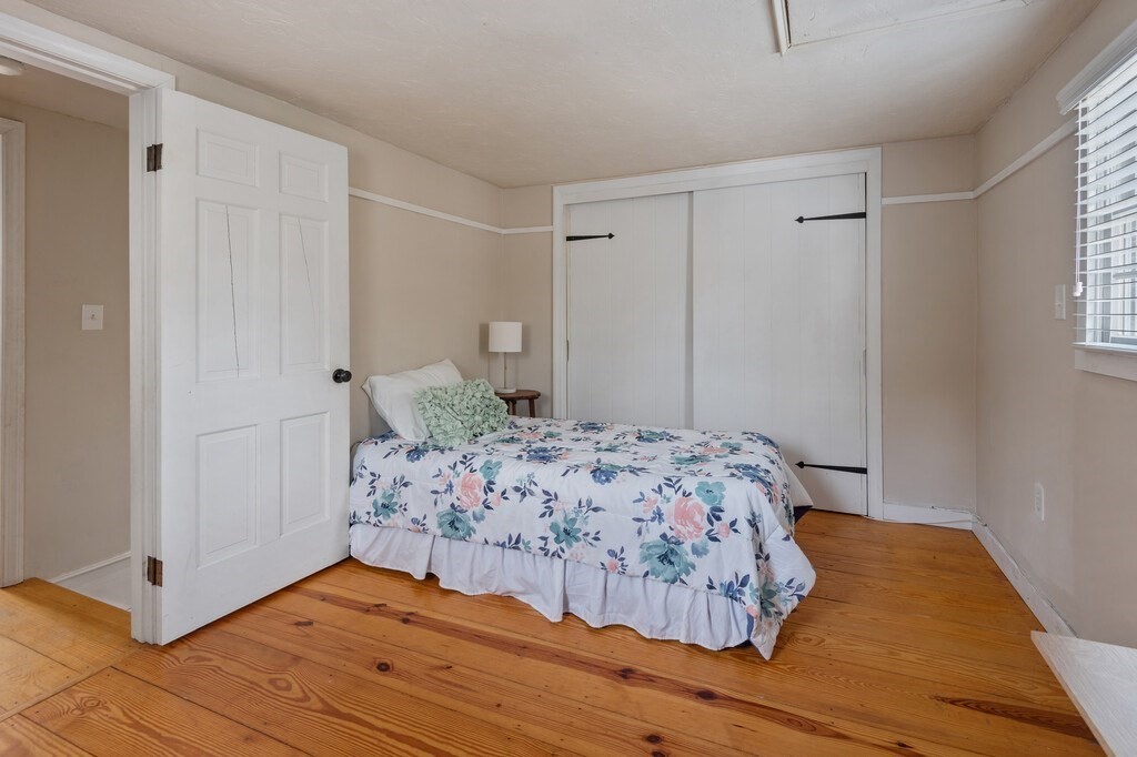 Hopkinton, Massachusetts 01748, United States, 2 Bedrooms Bedrooms, ,1 BathroomBathrooms,Residential,Pending,78777