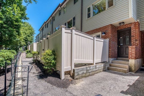 Photo of 54 Regent Circle #54, Brookline, MA 02445 (MLS # 73545728)