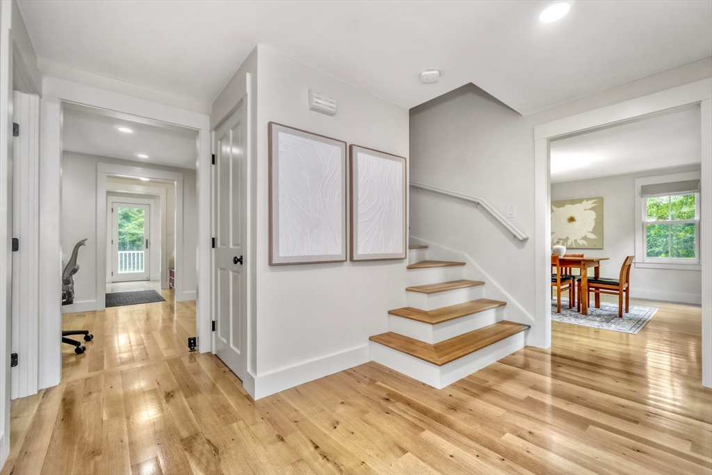 17 Longmeadow Road