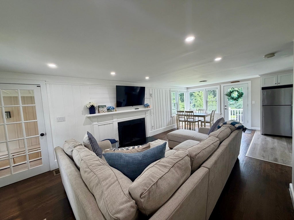 335 South Street, Wrentham, MA, 335 South Street, Wrentham, MA Photo #6