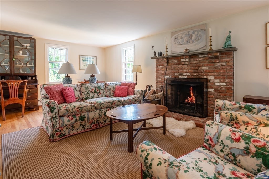 494 Asbury St, Hamilton, MA Photo #6