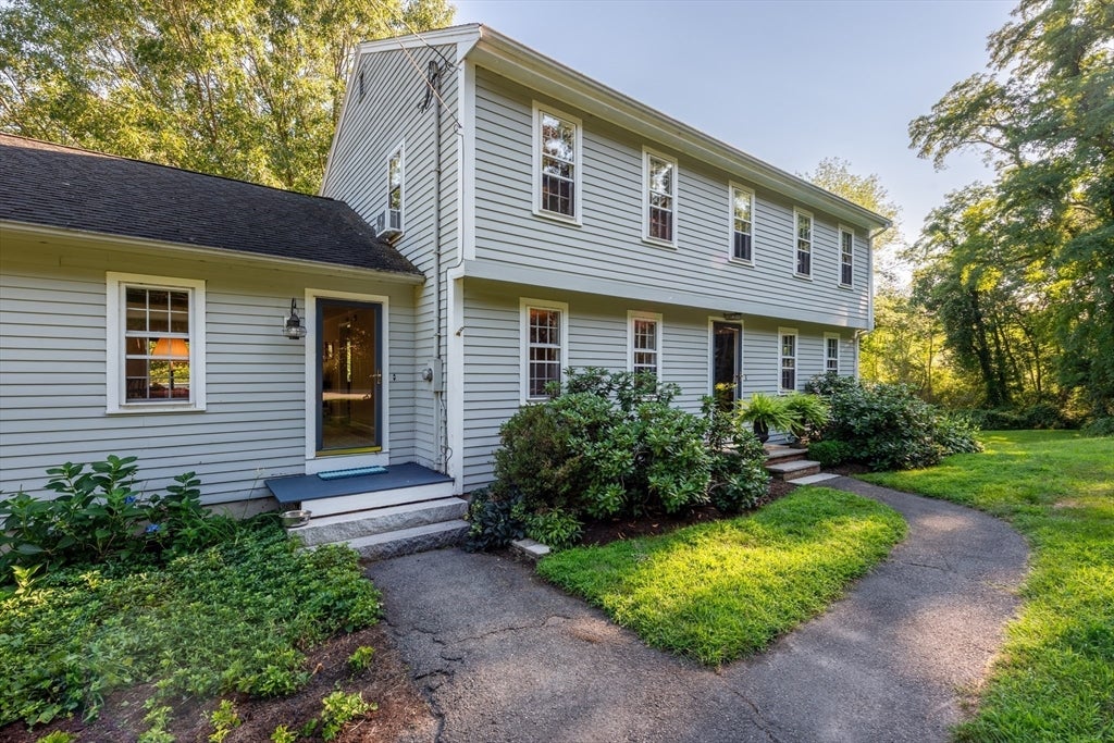 494 Asbury St, Hamilton, MA Photo #2