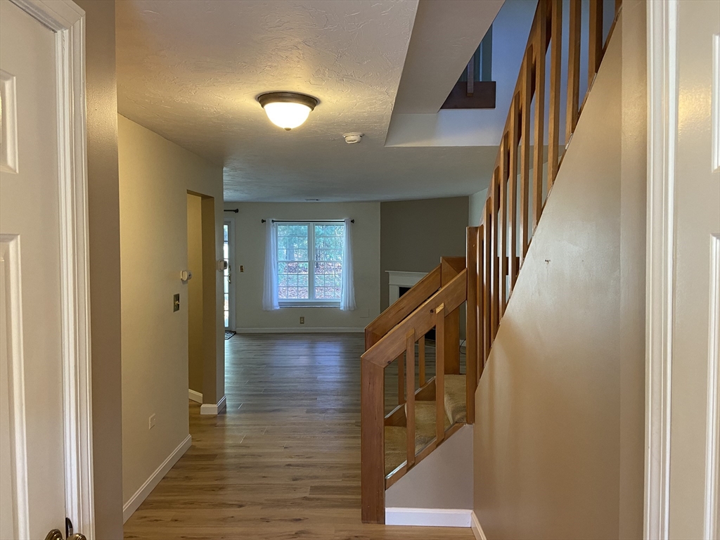 501 Ridgefield Cir B
