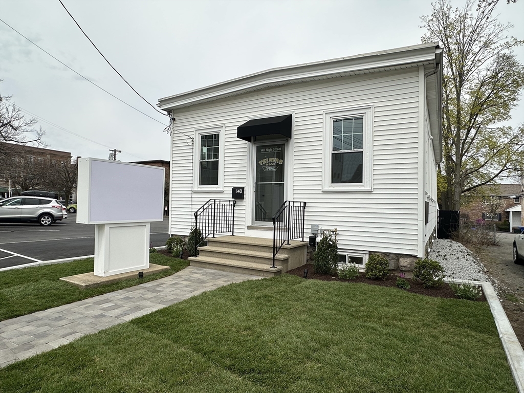140 High St.