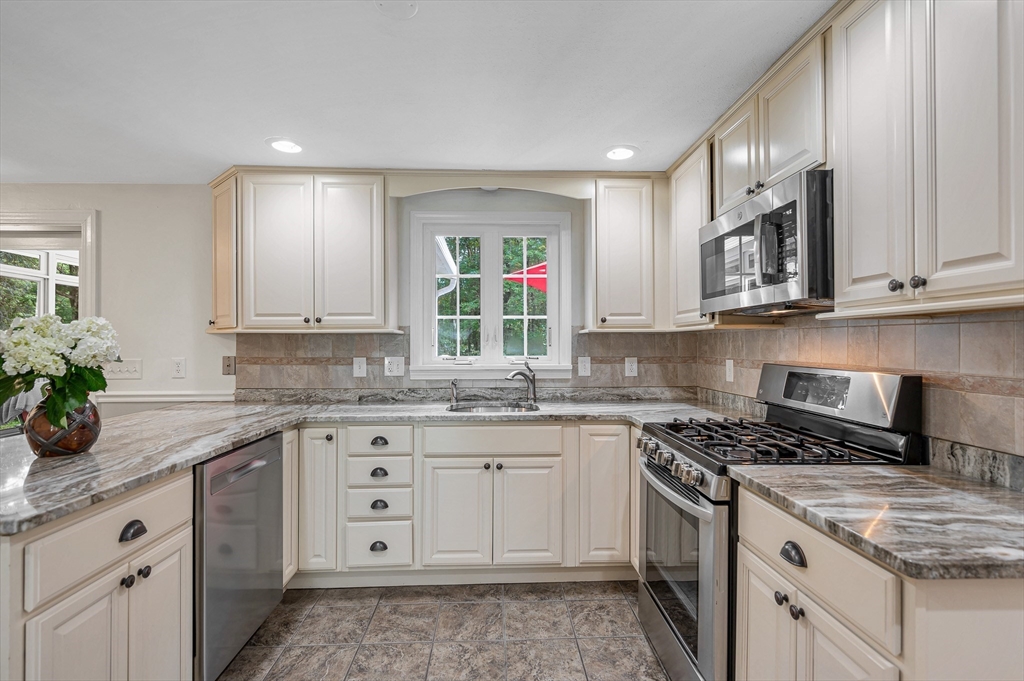 207 Trout Brook Rd