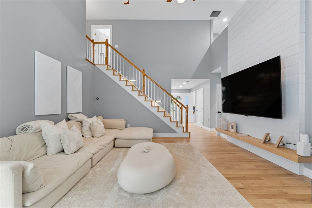 30 Forest St