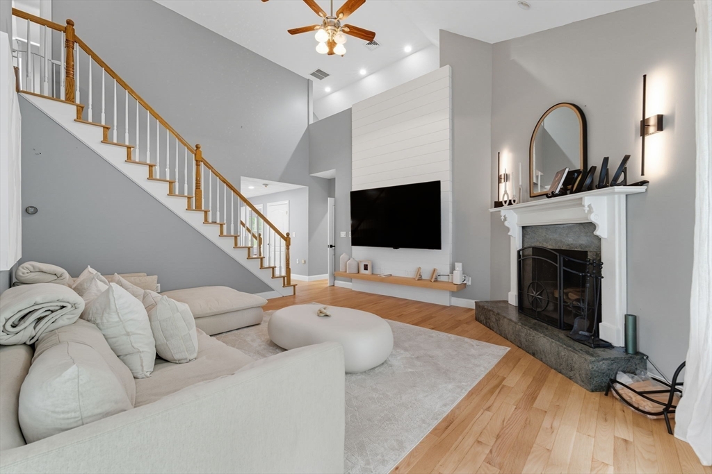 30 Forest St
