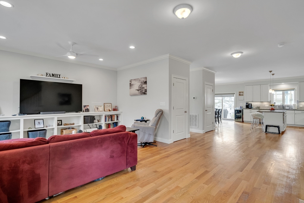 29 Wadsworth Ave 1