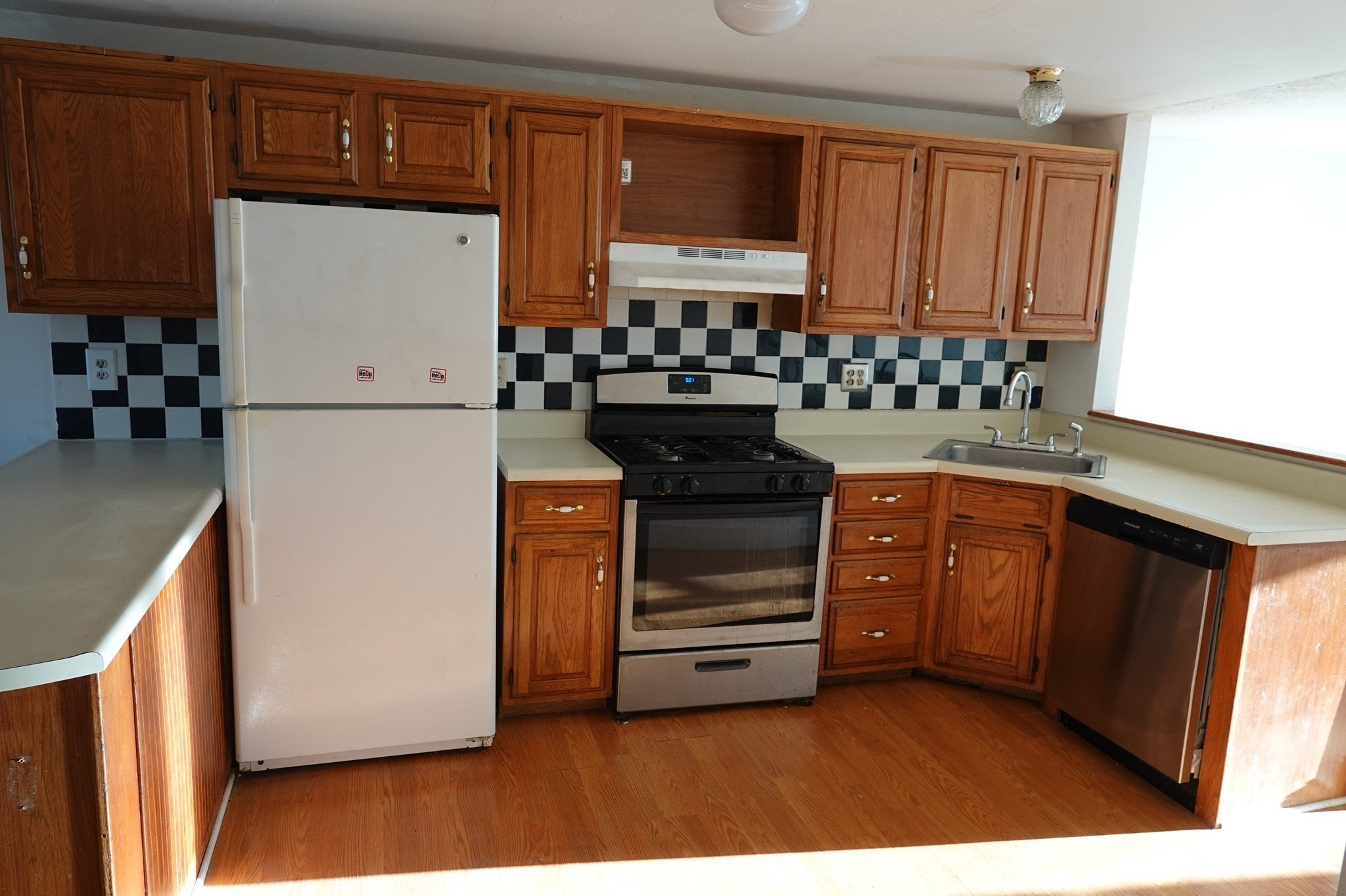 30 Angle St #41, Lowell, MA, 30 Angle St #41, Lowell, MA Photo #4