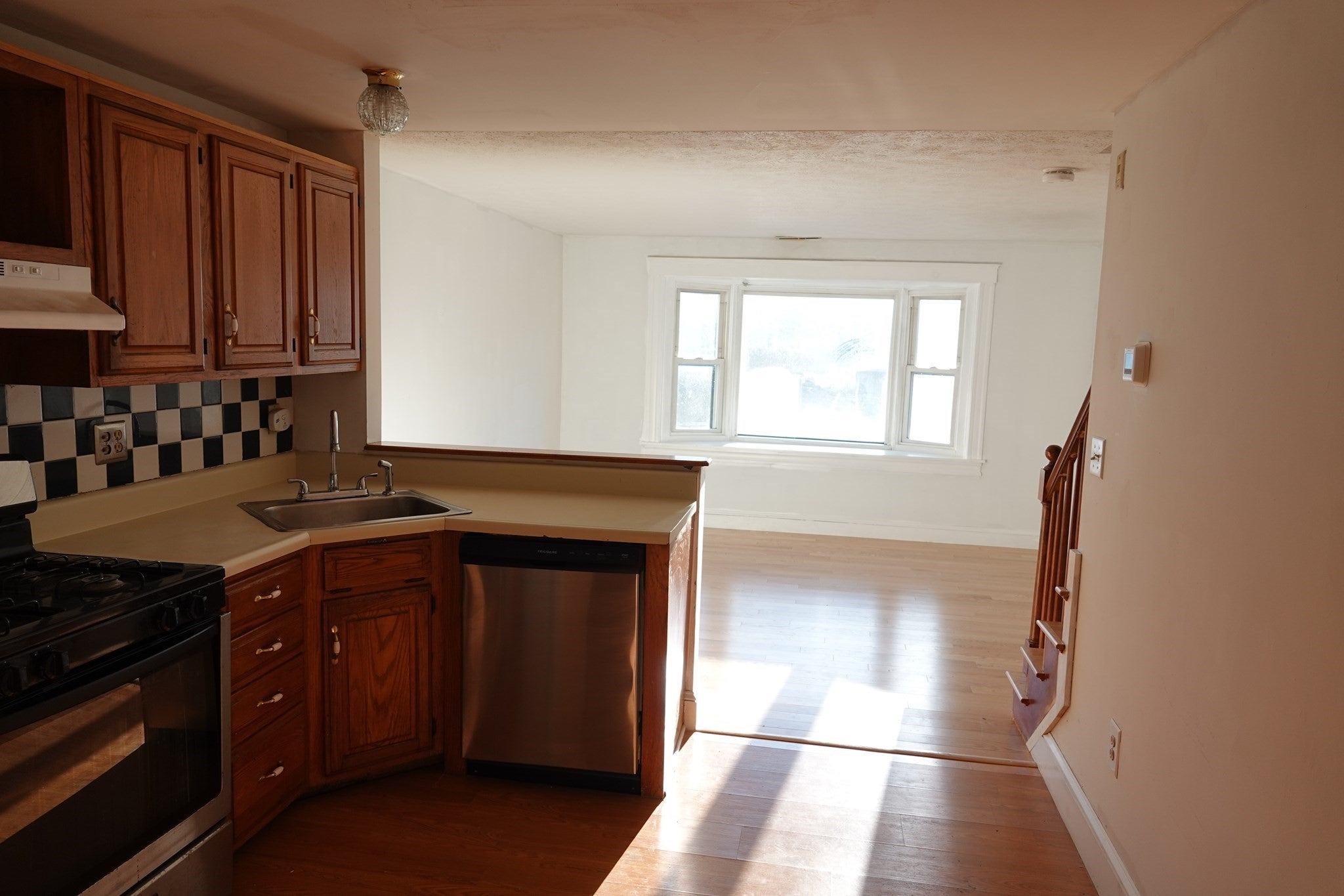 30 Angle St #41, Lowell, MA, 30 Angle St #41, Lowell, MA Photo #6