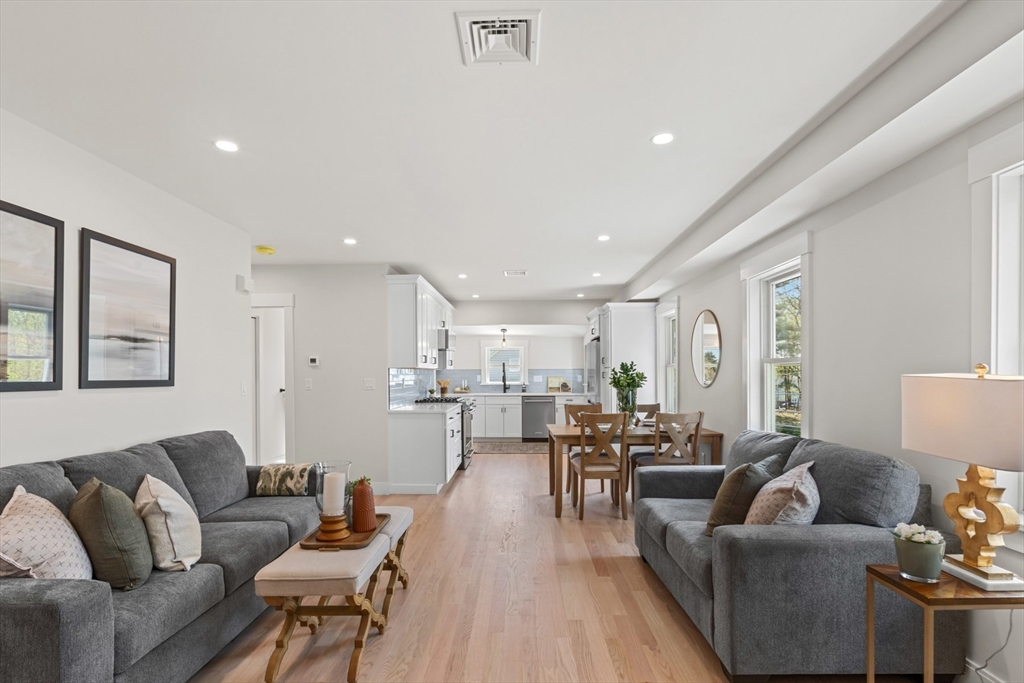 22 James St