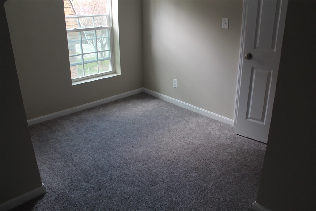 142 Main St 2