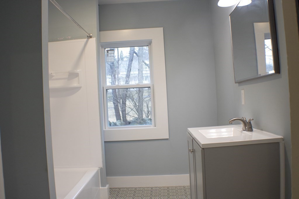 250 Ashburnham St, Fitchburg, MA Photo #13