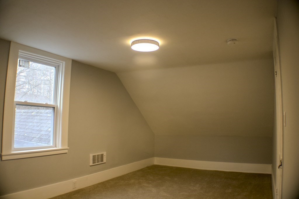 250 Ashburnham St, Fitchburg, MA Photo #19