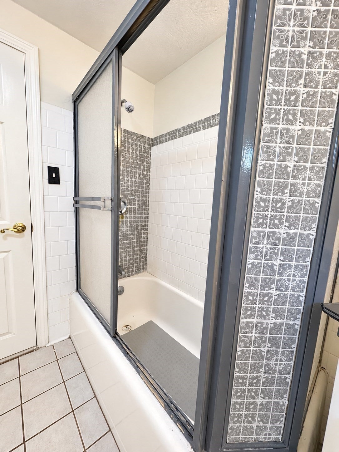 18 Campbell Ave, North Providence, RI, 18 Campbell Ave, North Providence, RI Photo #10
