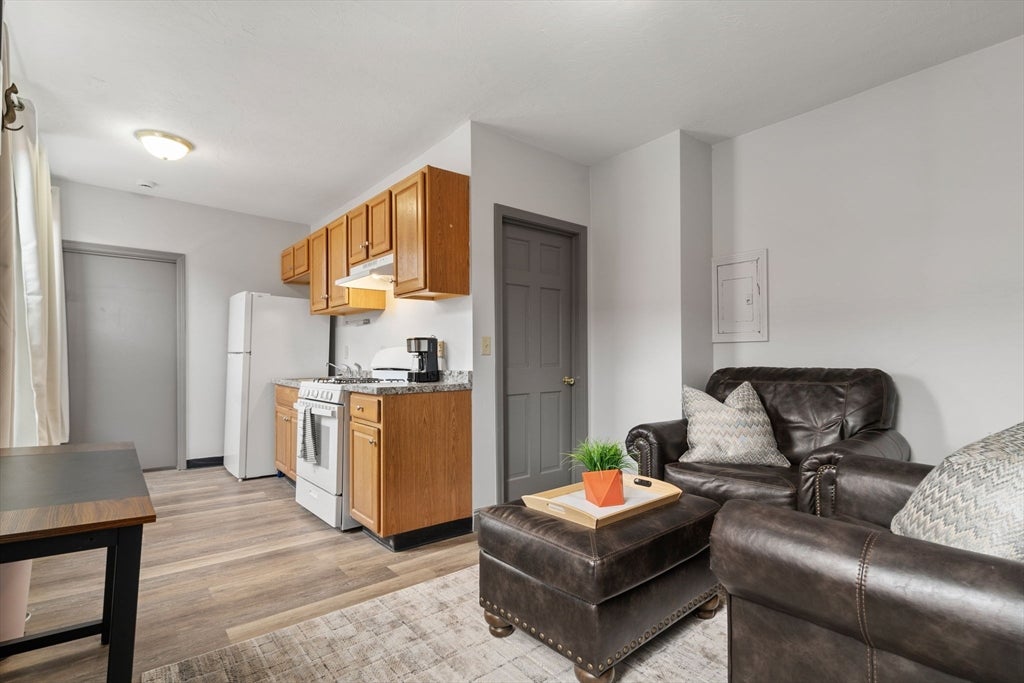 70 Russell St #4, Worcester, MA, 70 Russell St #4, Worcester, MA Photo #11