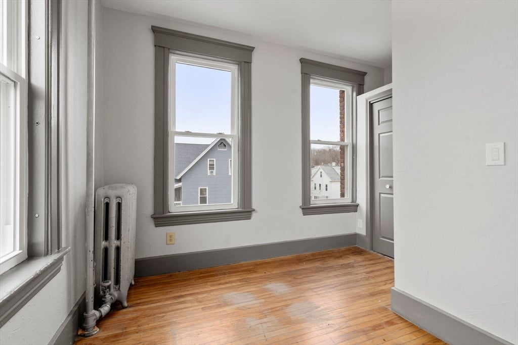 70 Russell St #4, Worcester, MA, 70 Russell St #4, Worcester, MA Photo #2