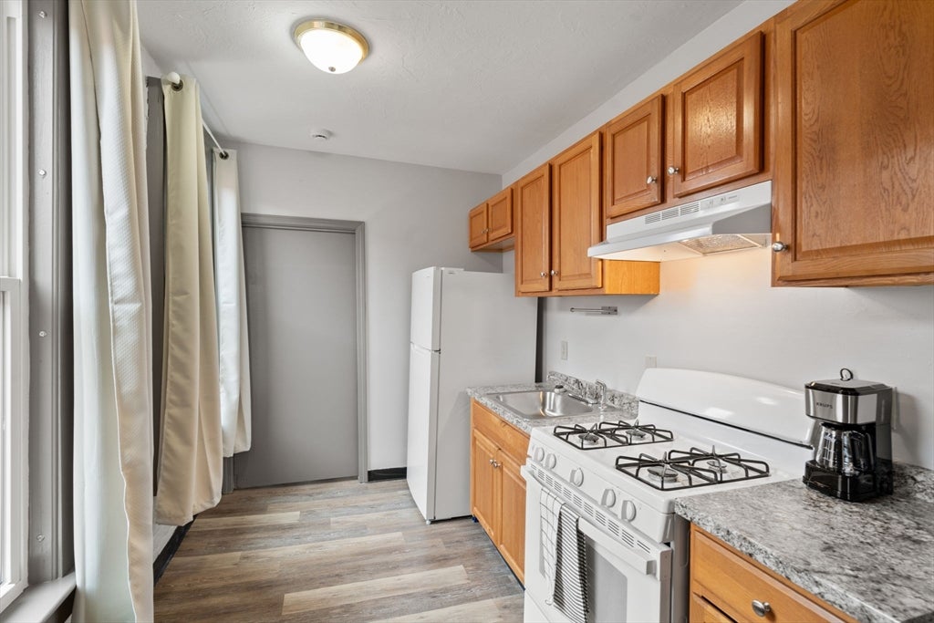 70 Russell St #4, Worcester, MA, 70 Russell St #4, Worcester, MA Photo #14
