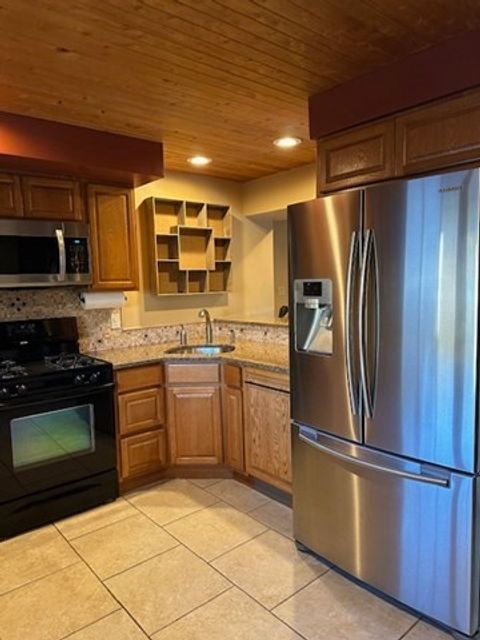 Photo of 4 Linda Circle #1, Shrewsbury, MA 01545 (MLS # 73512879)