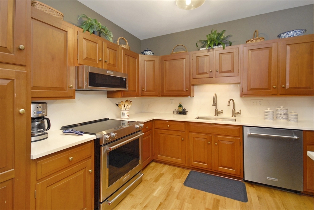100 Keyes Rd 305