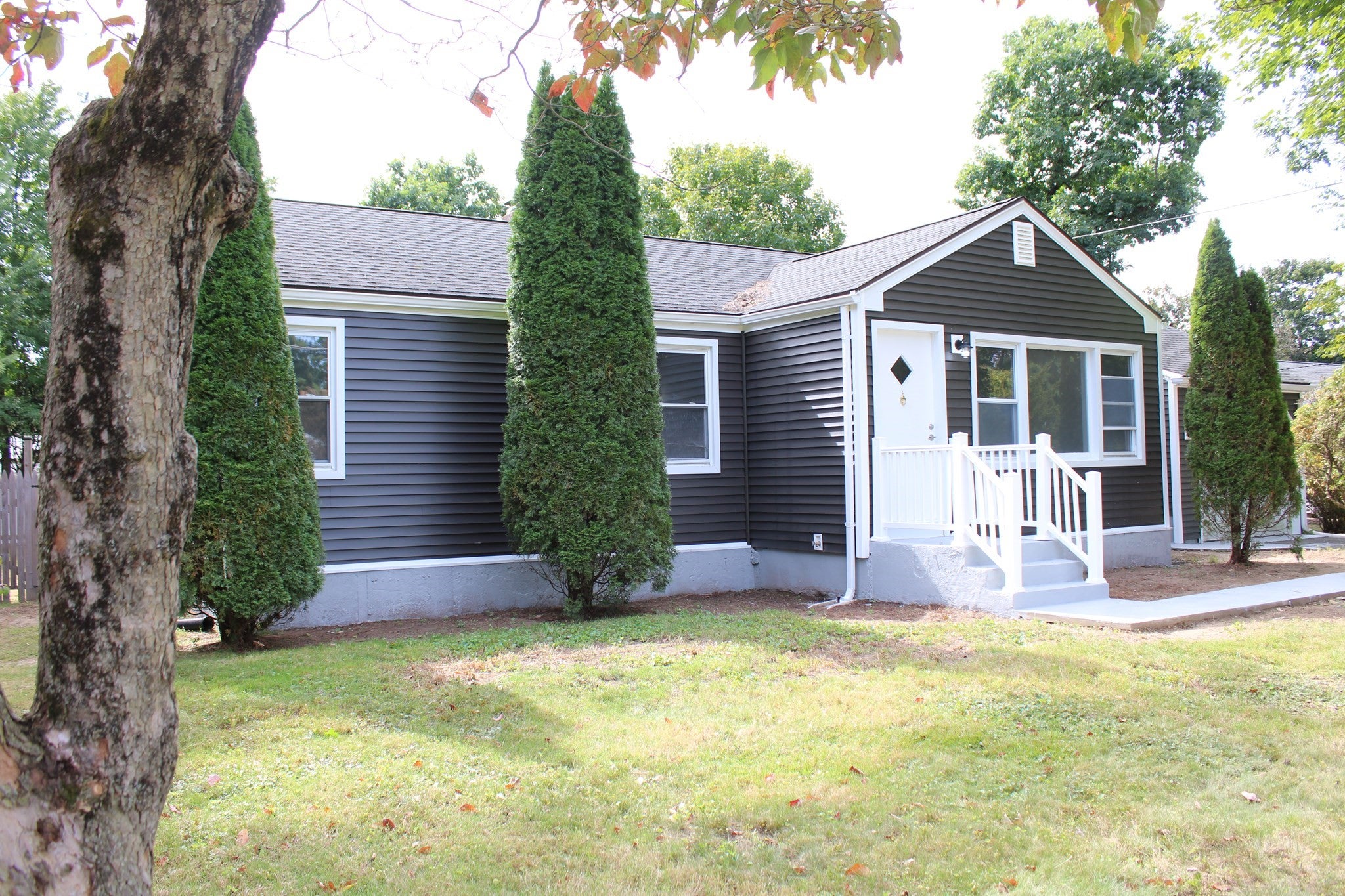 158 Woodcrest Rd, Springfield, MA, 158 Woodcrest Rd, Springfield, MA Photo #2