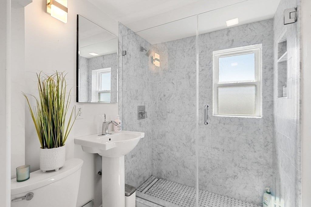 137 Prospect St, Gloucester, MA, 137 Prospect St, Gloucester, MA Photo #23