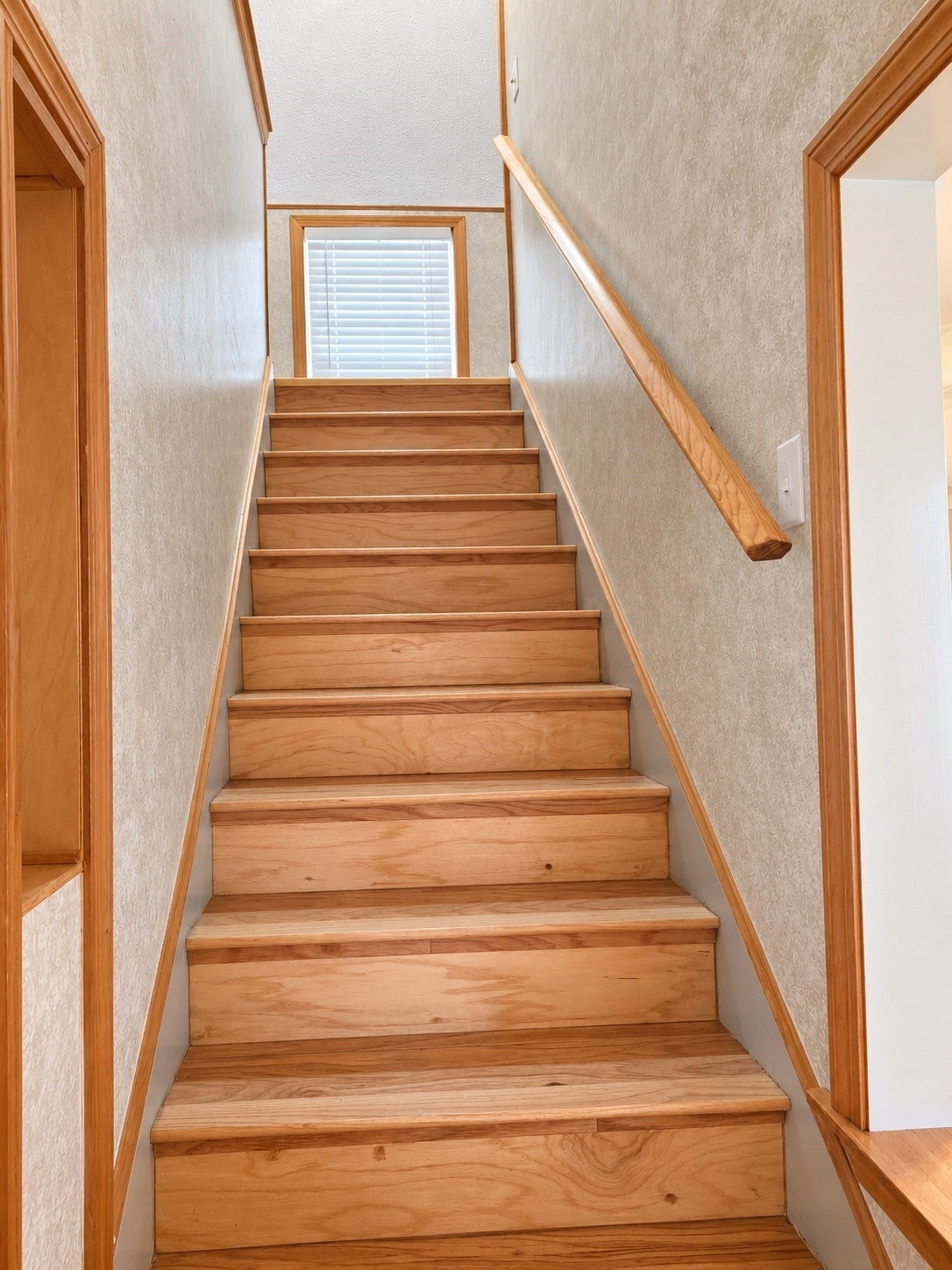 32 Heroult Rd, Worcester, MA, 32 Heroult Rd, Worcester, MA Photo #18