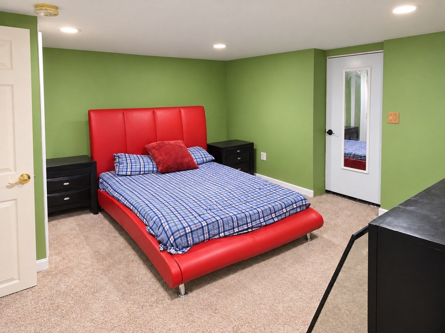 32 Heroult Rd, Worcester, MA, 32 Heroult Rd, Worcester, MA Photo #11