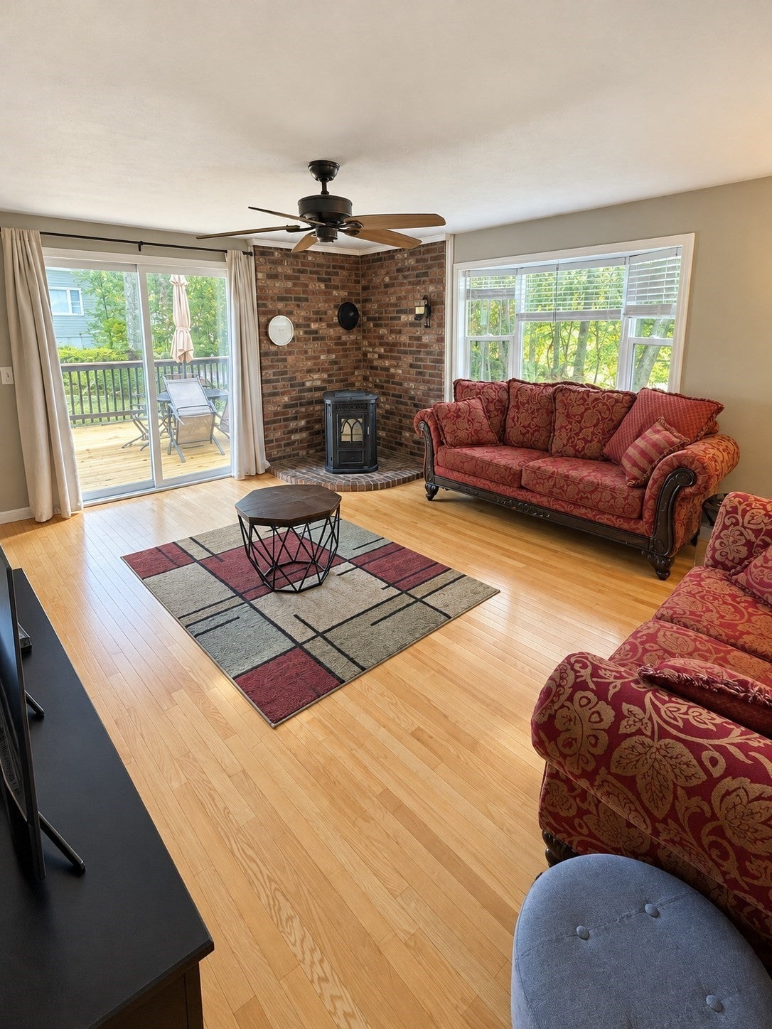 32 Heroult Rd, Worcester, MA, 32 Heroult Rd, Worcester, MA Photo #4