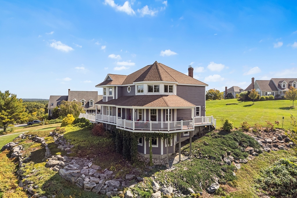 65 Skyfields Dr