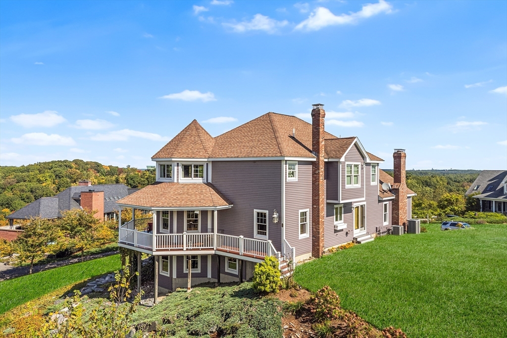 65 Skyfields Dr