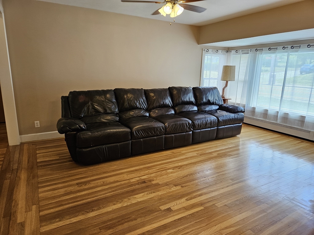 461 River Rd