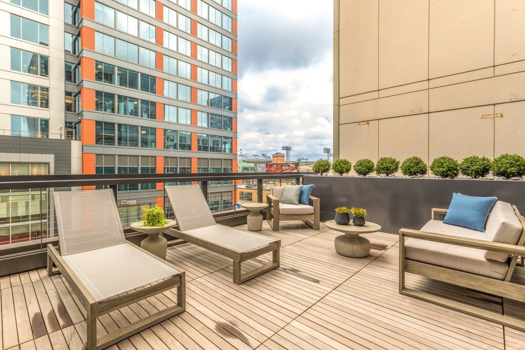 1350 Boylston St. L415