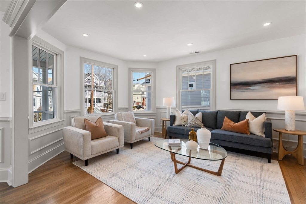 24 Porter St 24