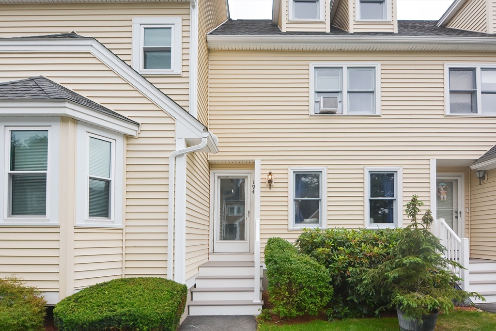 194 Merrimack Meadows Ln 194