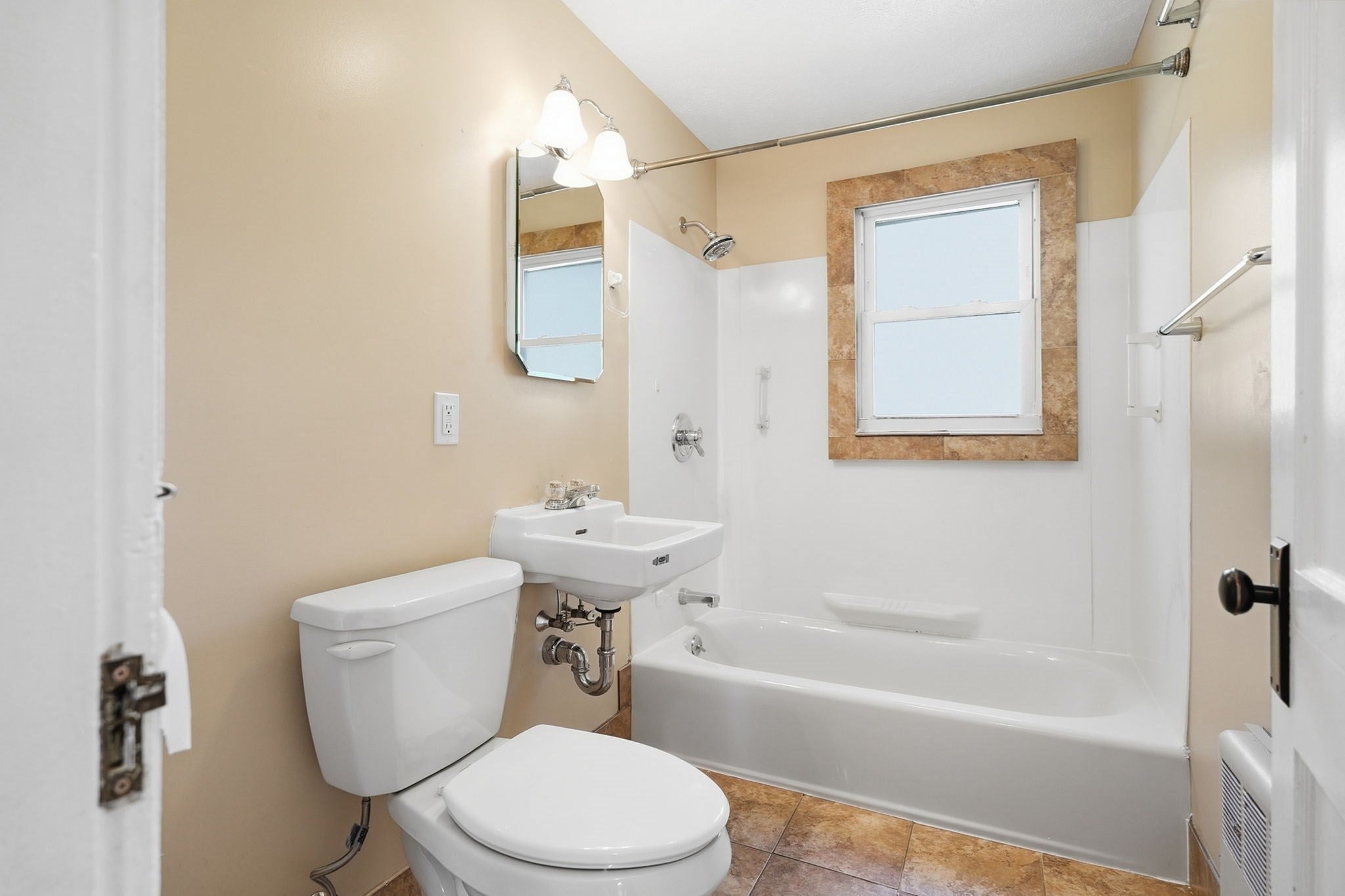 24 Grandview St, Northampton, MA Photo #11