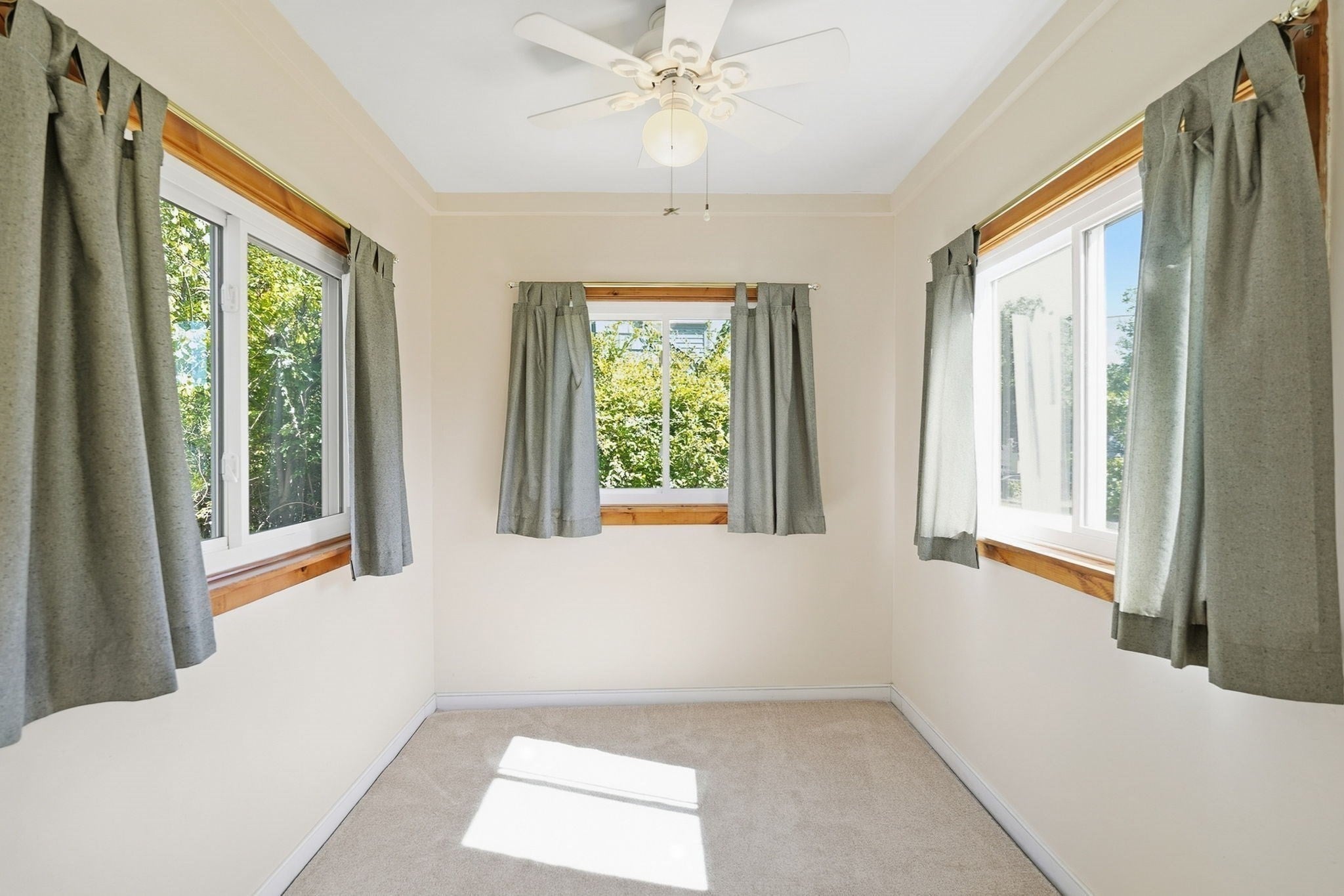24 Grandview St, Northampton, MA Photo #12