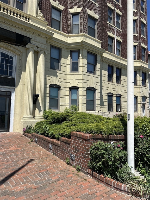 285 Lynn Shore Drive 308
