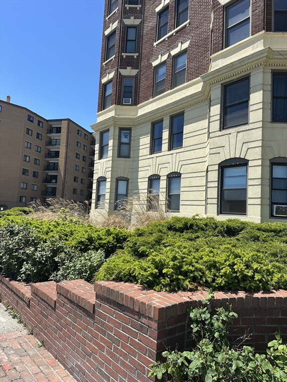 285 Lynn Shore Drive 308