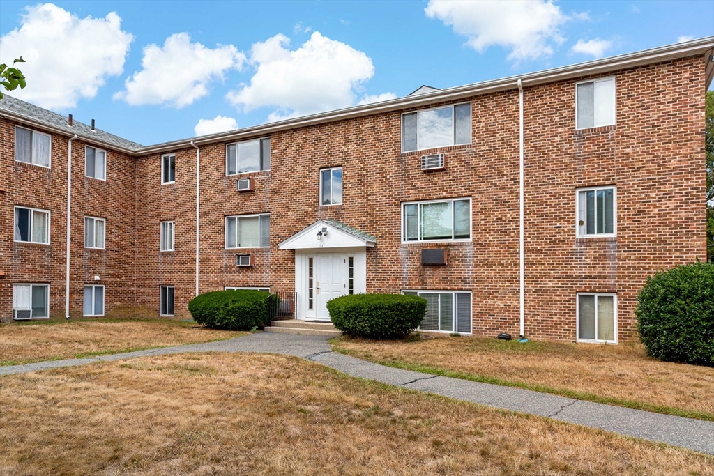 297 W Main St 12