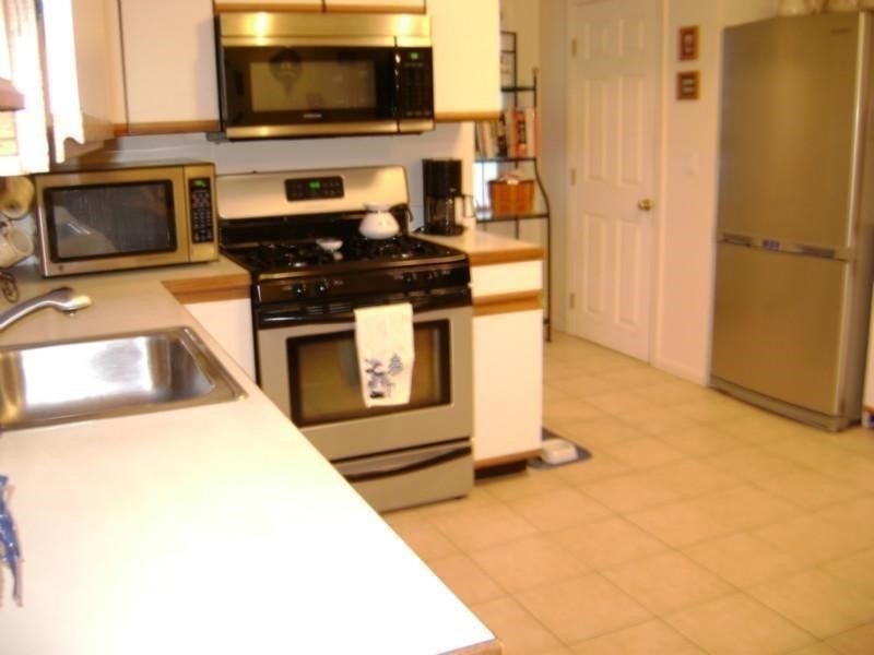 12 Bruce Rd, Waltham, MA, 12 Bruce Rd, Waltham, MA Photo #3