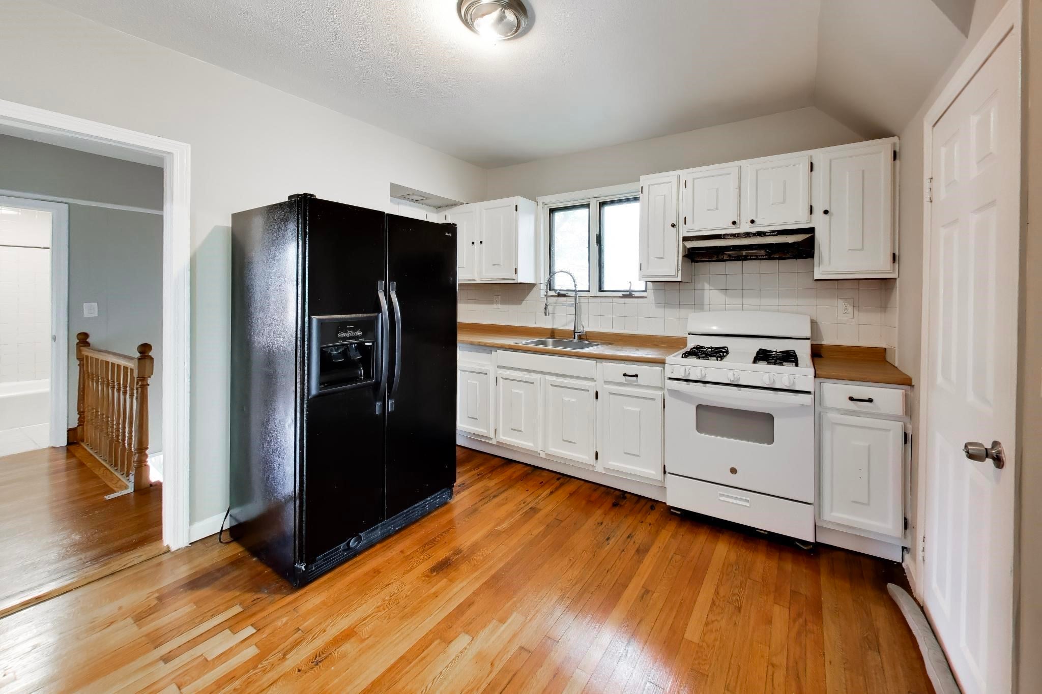9 Irving ST, Everett, MA Photo #18